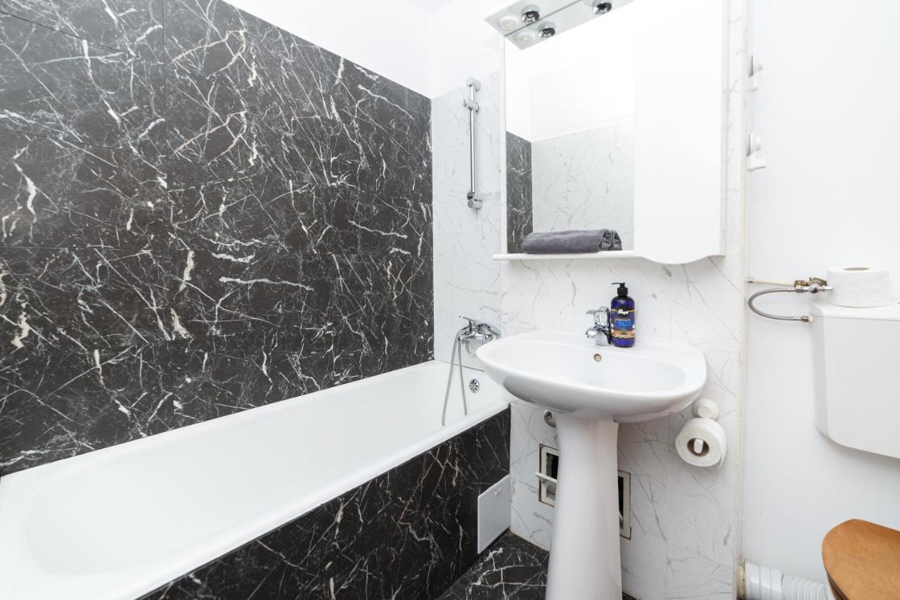 Color Ap Calea Victoriei 12C Apartment Bucureşti Ngoại thất bức ảnh