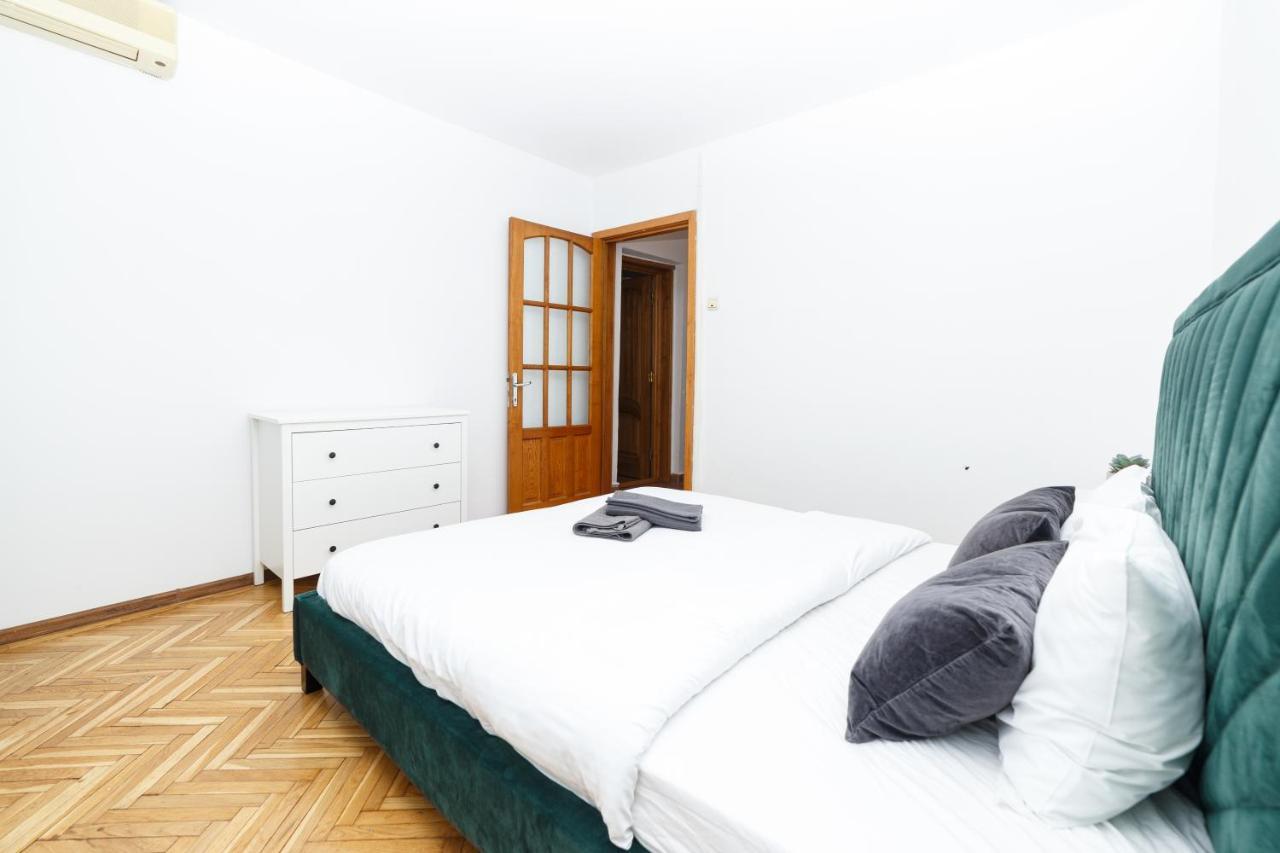 Color Ap Calea Victoriei 12C Apartment Bucureşti Ngoại thất bức ảnh