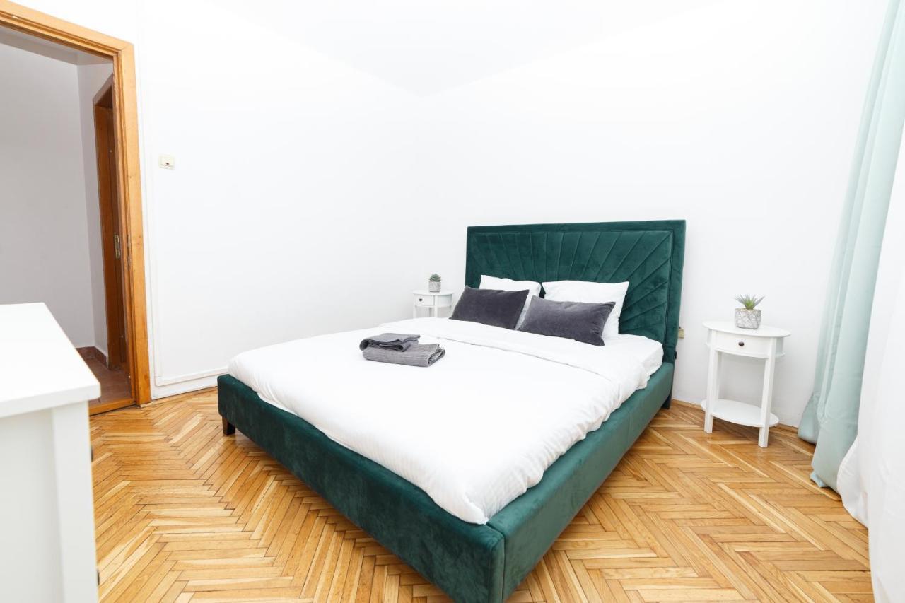 Color Ap Calea Victoriei 12C Apartment Bucureşti Ngoại thất bức ảnh